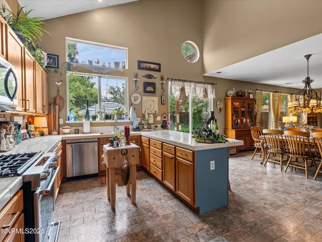 $472,500 | 1353 Winnies Lane, Fernley, NV 89408