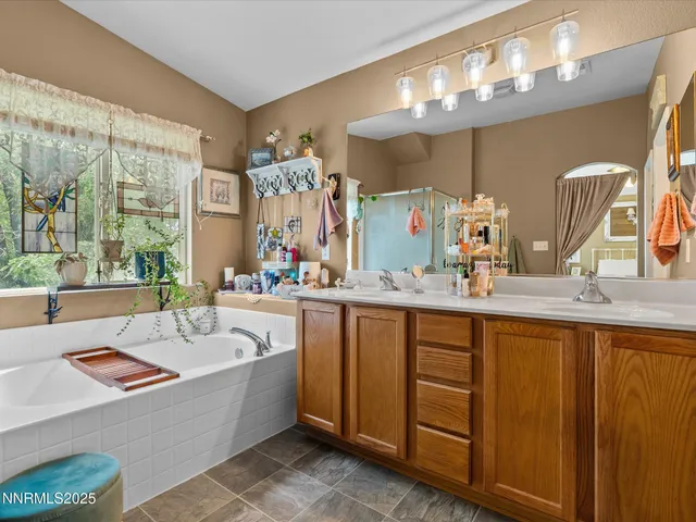 $472,500 | 1353 Winnies Lane, Fernley, NV 89408