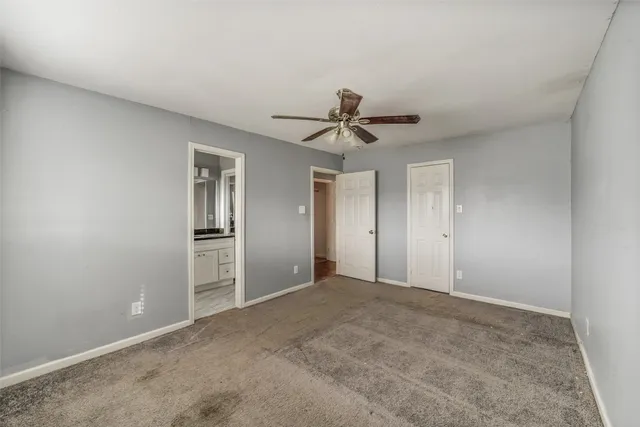 $189,000 | 6015 West Airport Boulevard, Houston, TX 77035