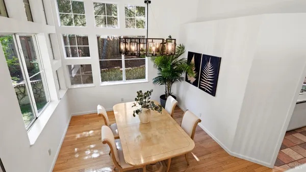 $1,569,000 | 15 Vincent Lane, Novato, CA 94945