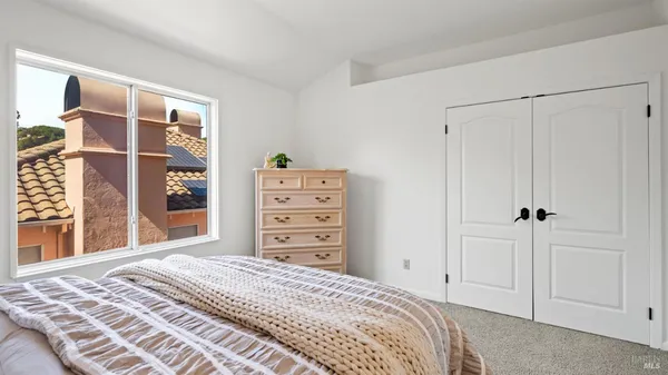 $1,569,000 | 15 Vincent Lane, Novato, CA 94945