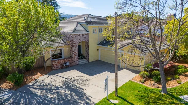 $1,569,000 | 15 Vincent Lane, Novato, CA 94945