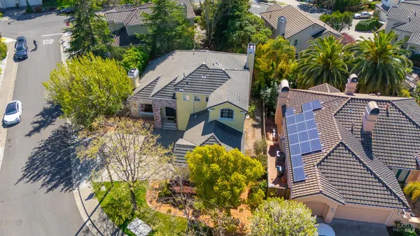 $1,569,000 | 15 Vincent Lane, Novato, CA 94945