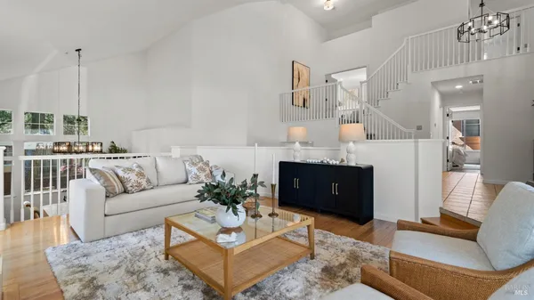 $1,569,000 | 15 Vincent Lane, Novato, CA 94945