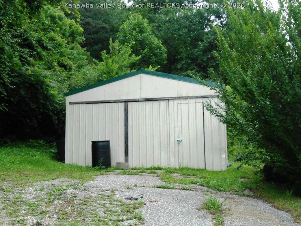 12956 Charleston Road Kenna, WV 25248 - Photo 12 of 13 Gallery Image 12