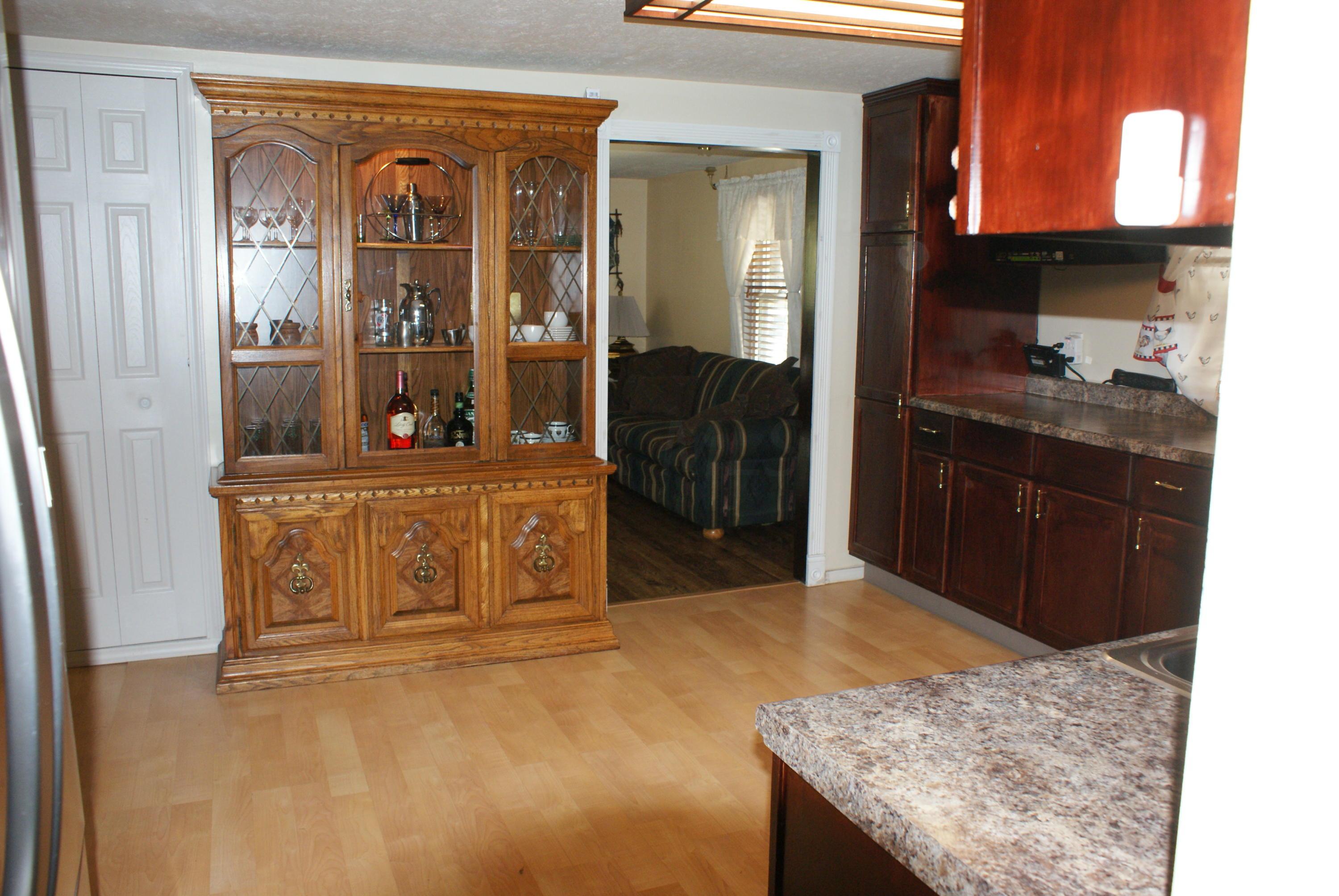 1927 Case Road Columbus, OH 43224 - Photo 13 of 20