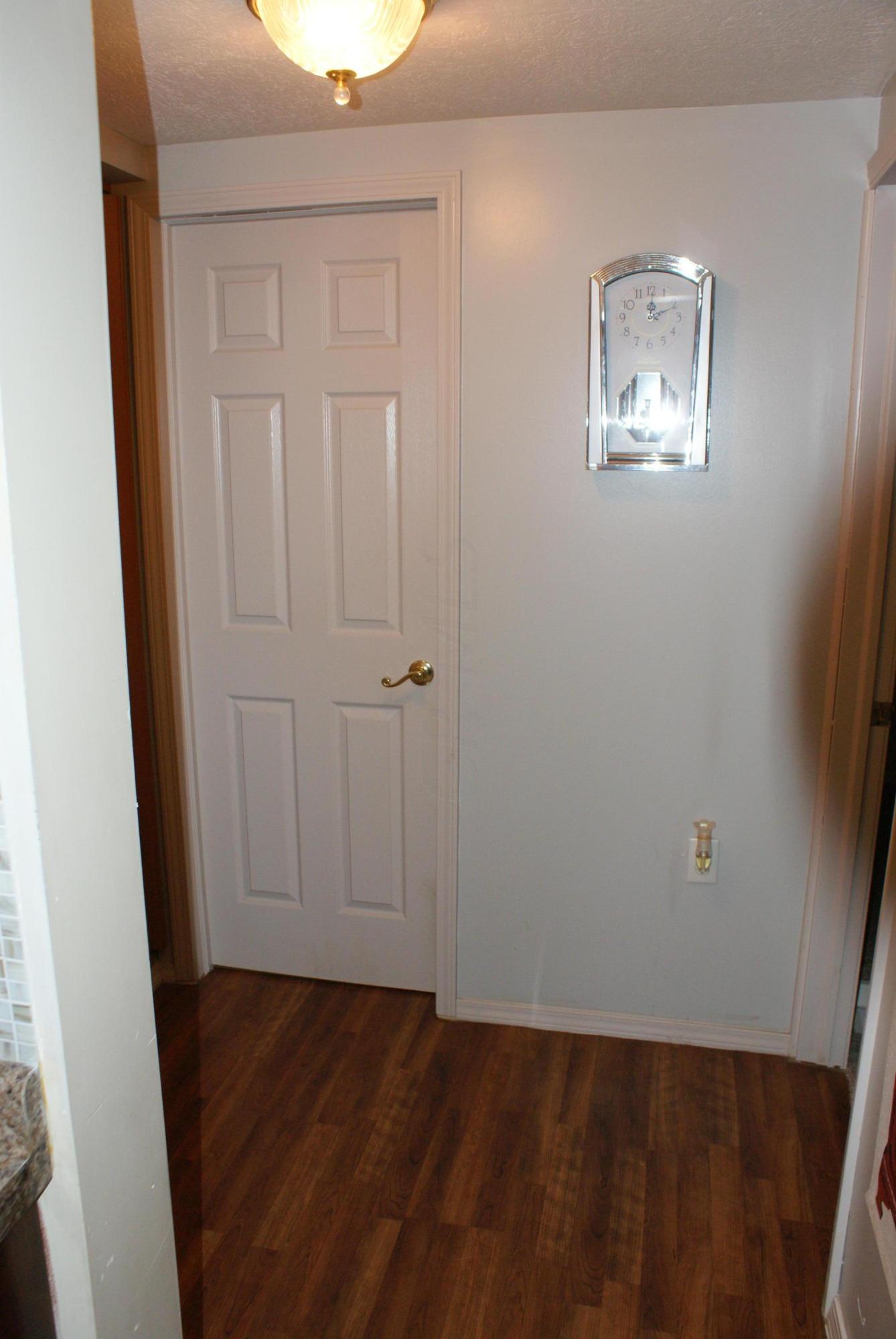 1927 Case Road Columbus, OH 43224 - Photo 18 of 20