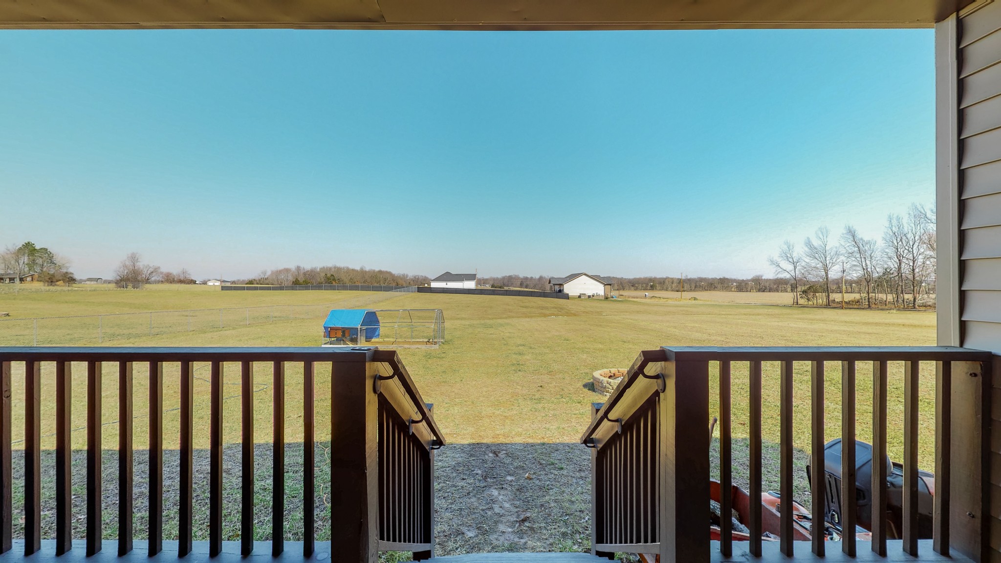 732 White Road Portland, TN 37148 - Photo 8 of 55 a balcony with an ocean view
