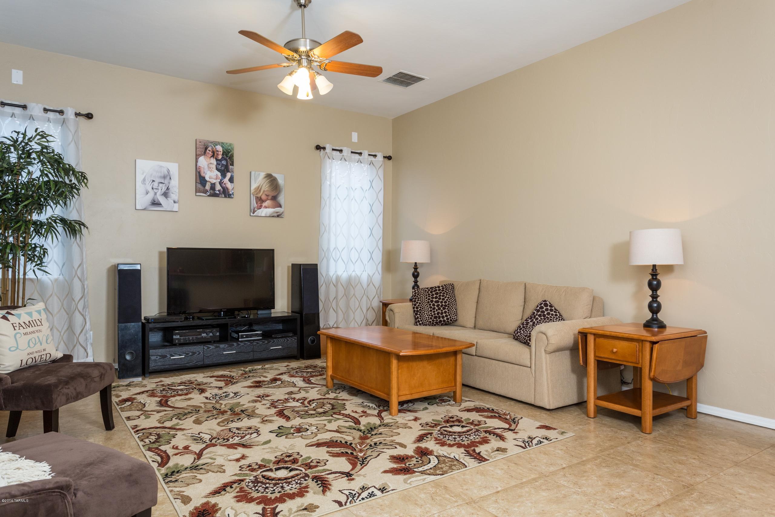 7909 North Rondure Loop Tucson, AZ 85743 - Photo 3 of 14 Gallery Image 3