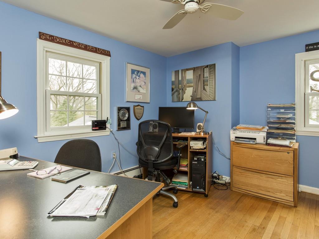 28 Broad Cove Road Cape Elizabeth, ME 04107 - Photo 22 of 25 Office/Bedroom