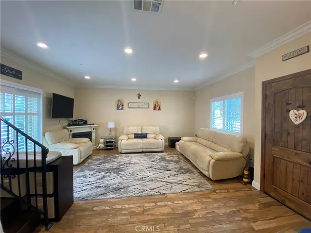 $4,500 | 9116 Florence Avenue, Downey, CA 90240