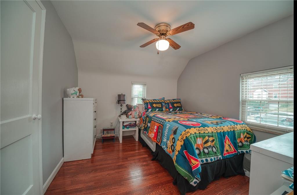 4205 Highgrove Road Pittsburgh, PA 15236 - Photo 9 of 17 Gallery Image 9