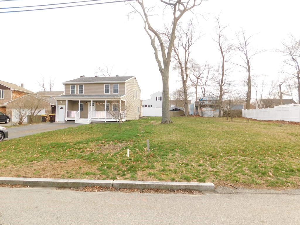 1031 Newhall Street Fall River, MA 02721 - Photo 3 of 23 Gallery Image 3