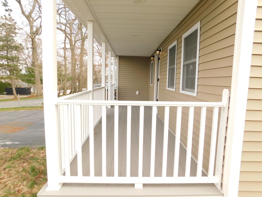 1031 Newhall Street Fall River, MA 02721 - Photo 5 of 23 Gallery Image 5