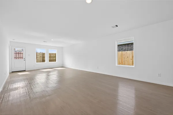 $1,850 | 6274 Alder Crk Drive, Montgomery, TX 77316