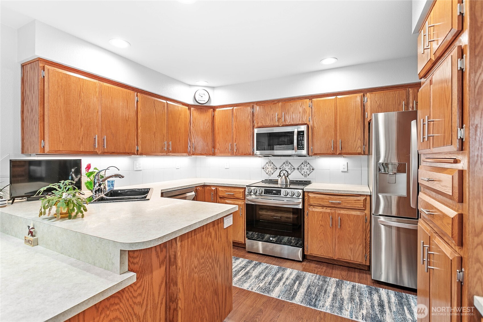 6842 Raspberry Dr., Unit B Everson, WA 98247 - Photo 15 of 40 Gallery Image 15