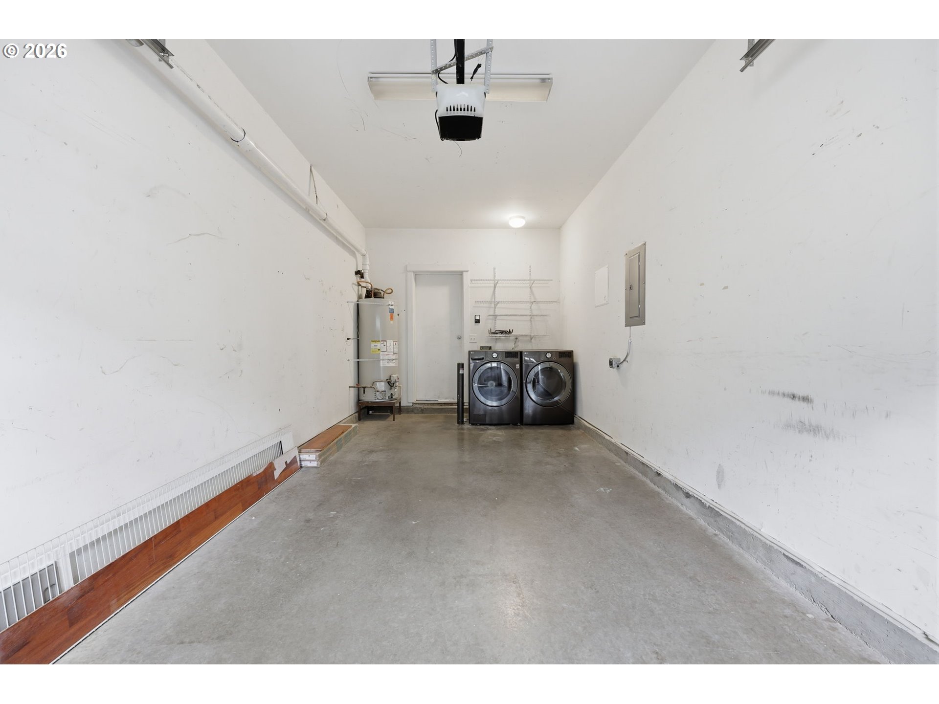 8361 Southwest 24th Avenue Portland, OR 97219 - Photo 27 of 39 a view of empty room with ceiling fan