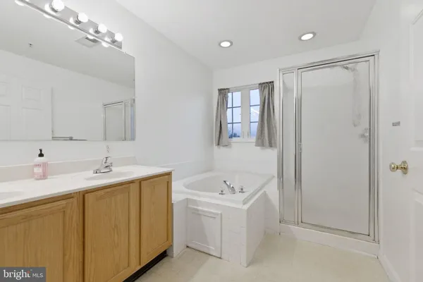 $2,700 | 6120 Newport Terrace, Frederick, MD 21701