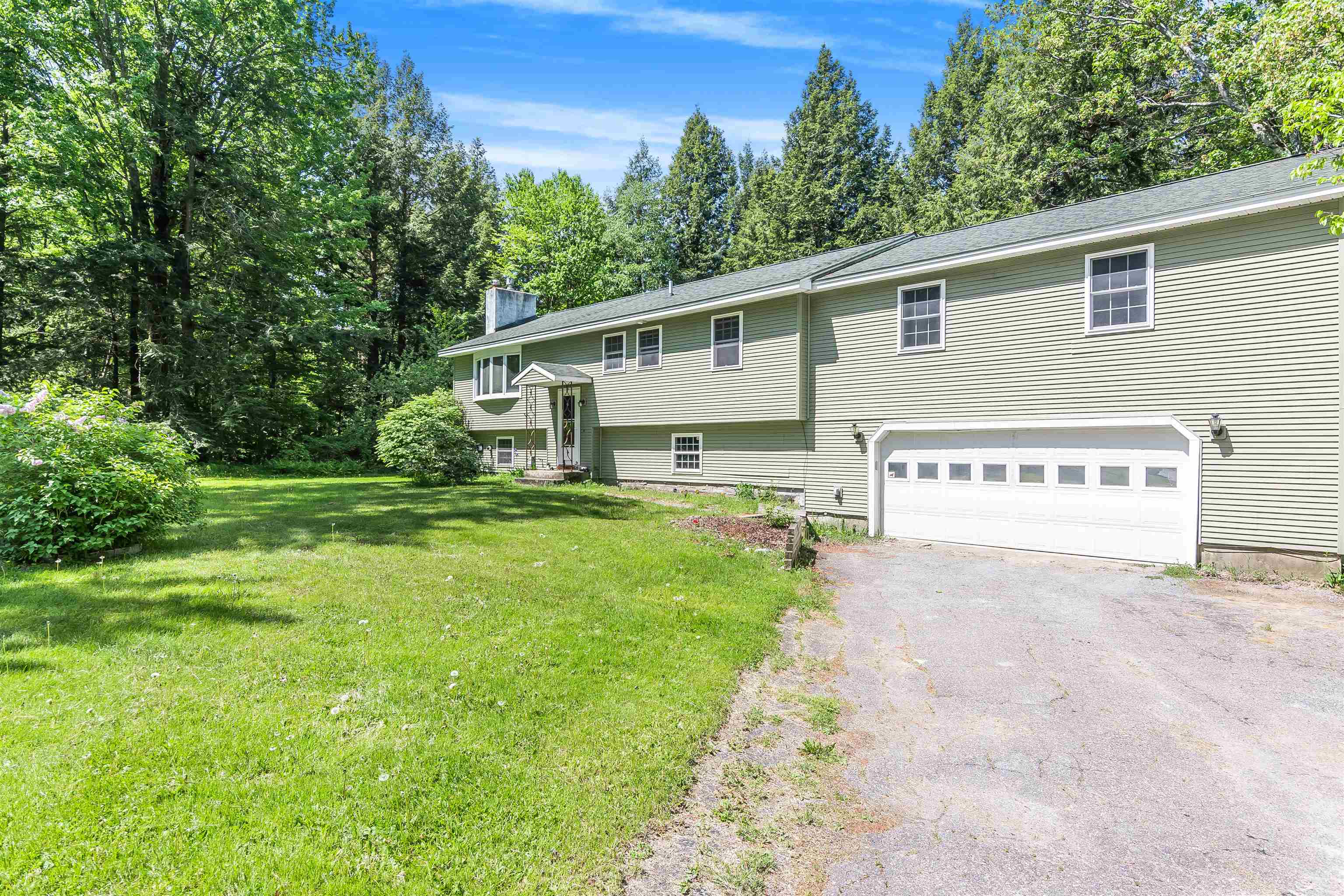 215 Meadow Ridge Lane Georgia, VT 05468 - Photo 2 of 37 Gallery Image 2