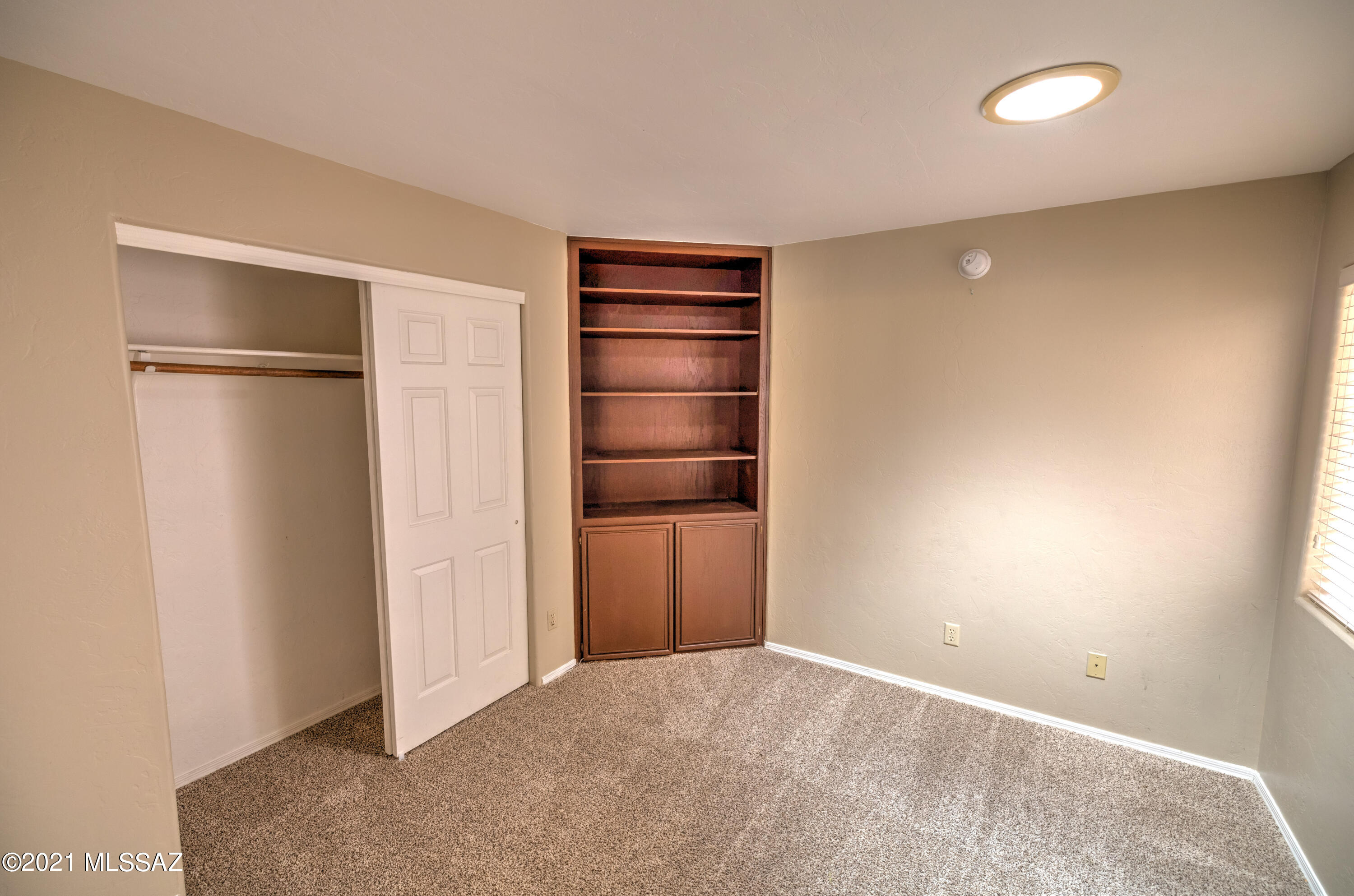 10196 North Inverrary Place Oro Valley, AZ 85737 - Photo 26 of 38