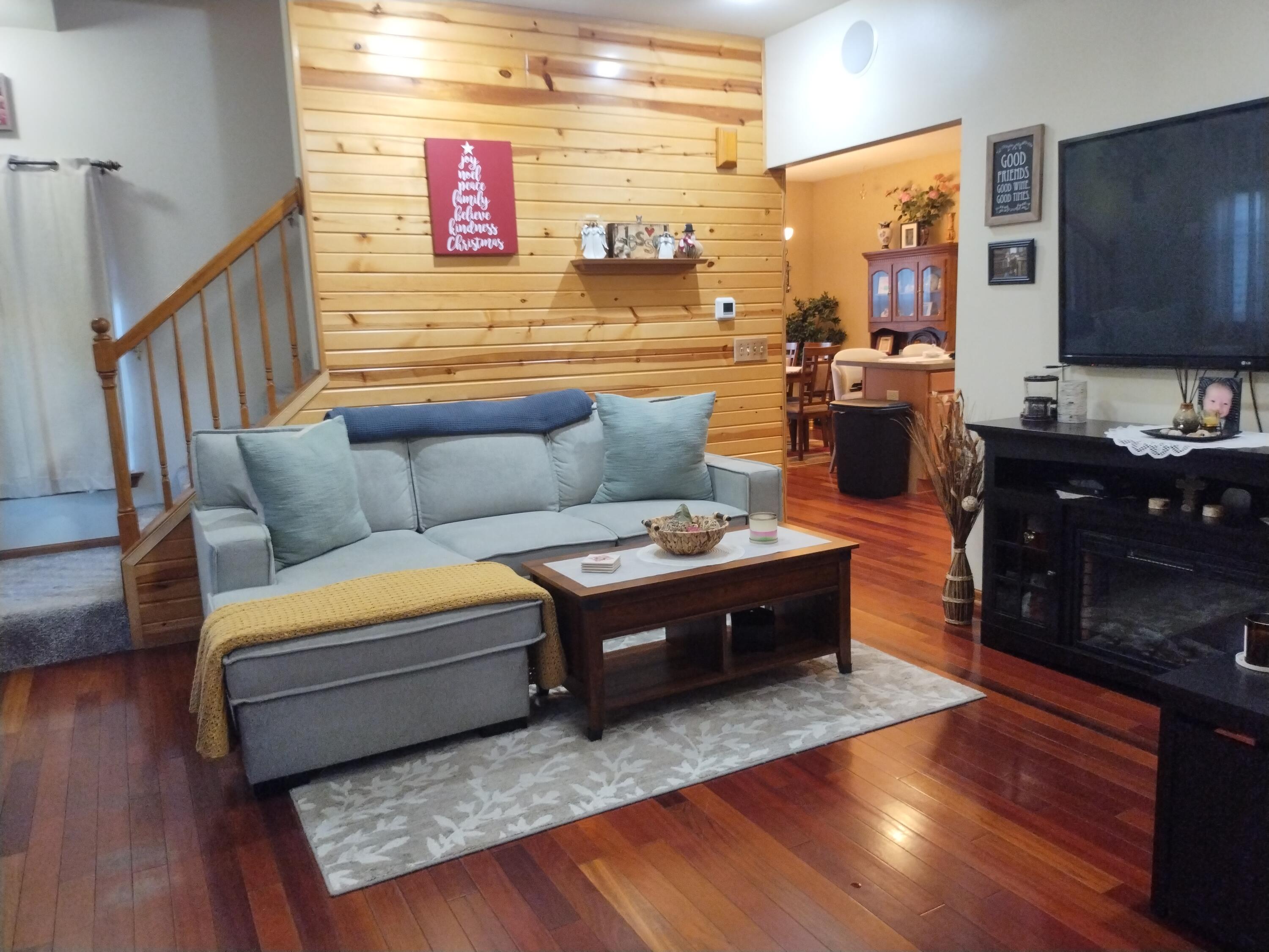 2024 Grove Avenue Racine, WI 53405 - Photo 2 of 61 1000001788