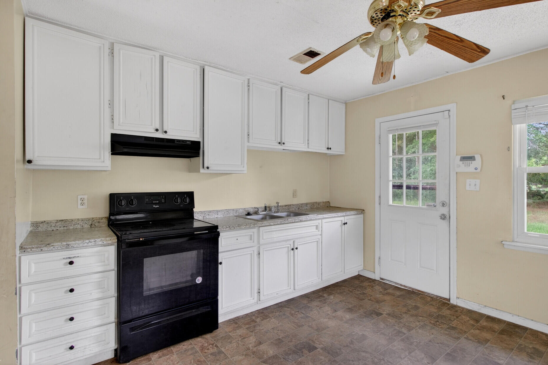102 Montegue Street Santee, SC 29142 - Photo 15 of 35 30_30_mls