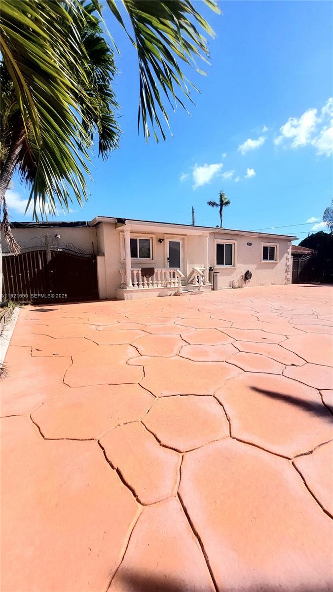 2145 Southwest 76th Avenue Miami, FL 33155 - Photo 3 of 28 a view of an ocean