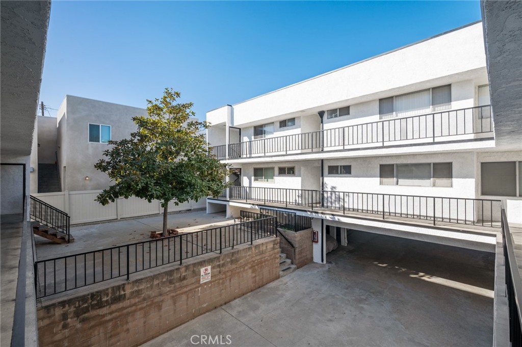 1350 West 9th Street San Pedro, CA 90732 - Photo 7 of 13 a view of a house with a small deck