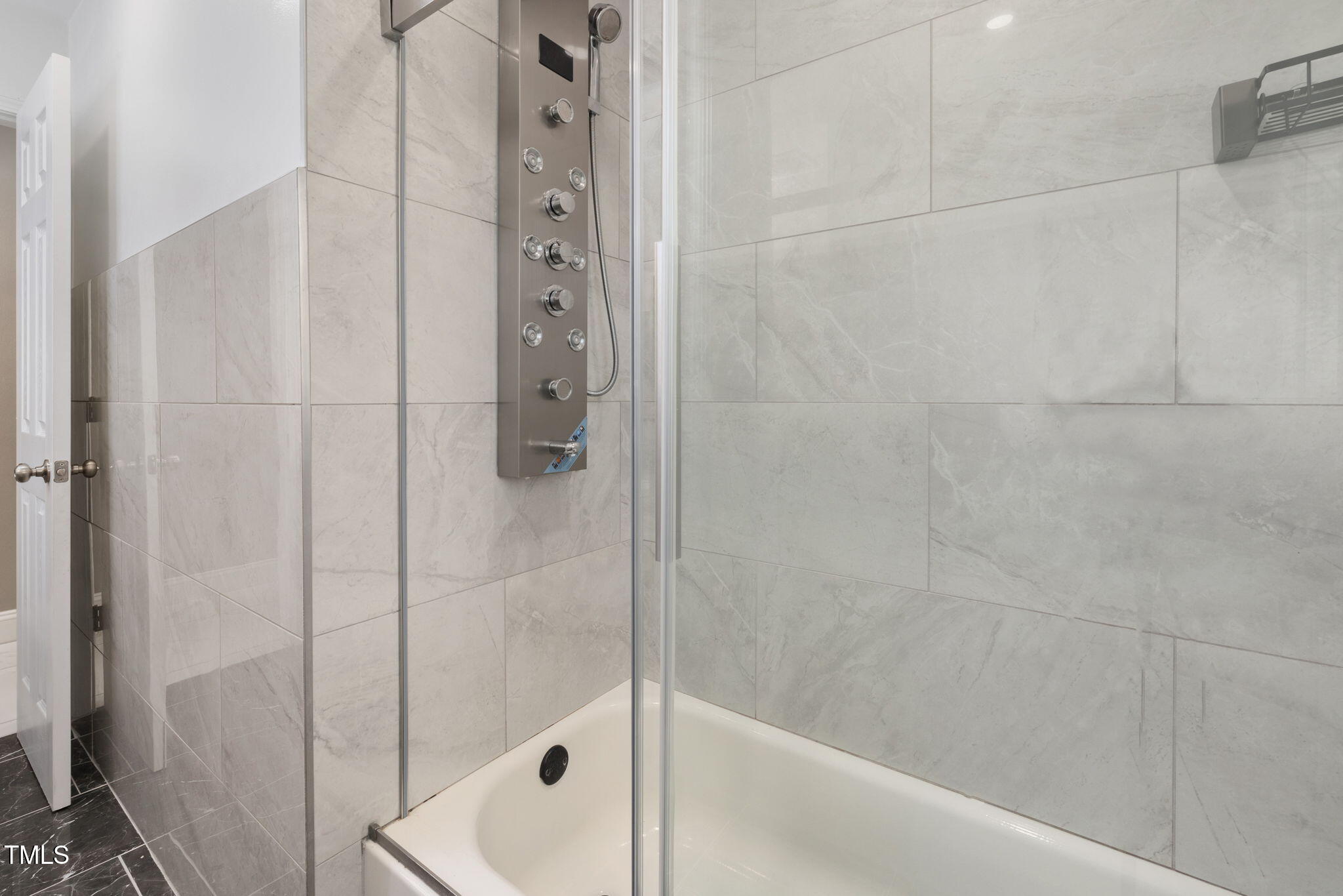 2315 Oxford Road Henderson, NC 27536 - Photo 30 of 62 a bathroom with a shower