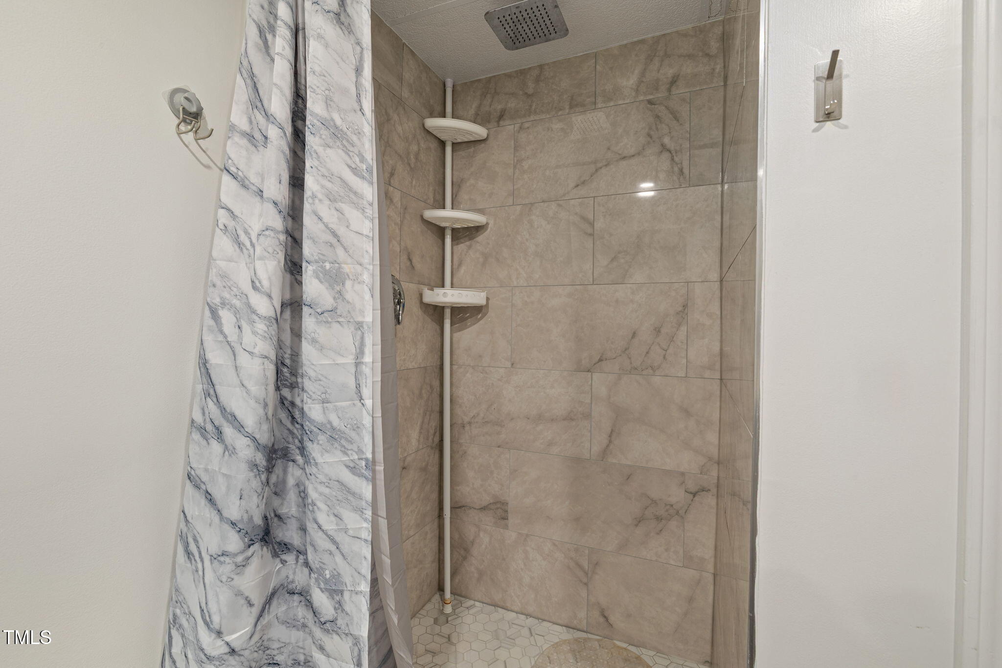 2315 Oxford Road Henderson, NC 27536 - Photo 40 of 62 Bathroom 3 (Basement)