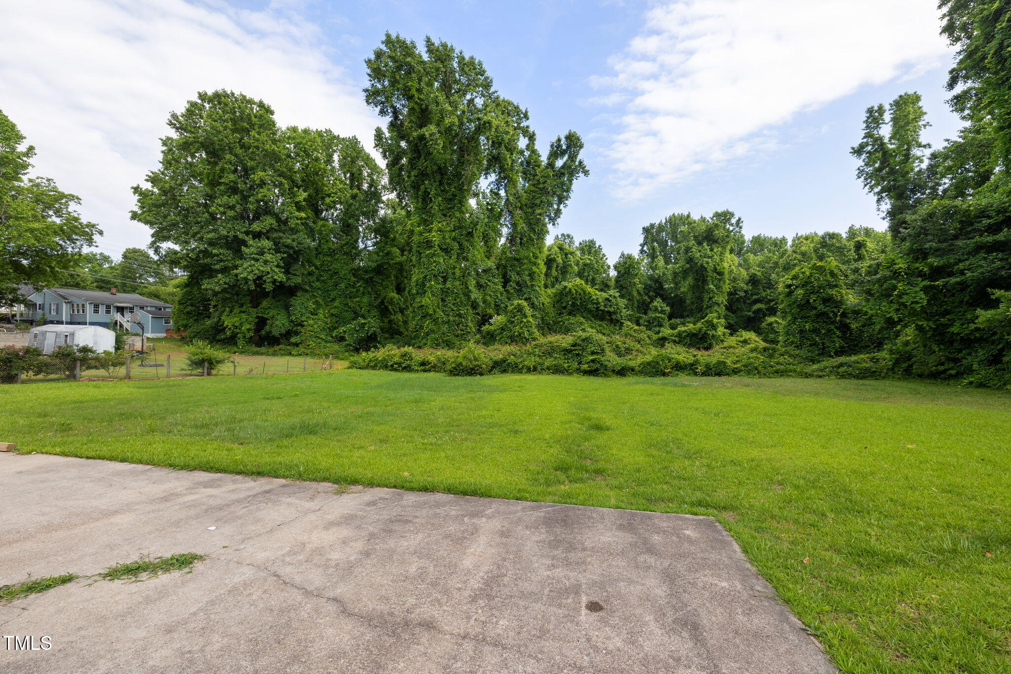 2315 Oxford Road Henderson, NC 27536 - Photo 54 of 62 a view of a park