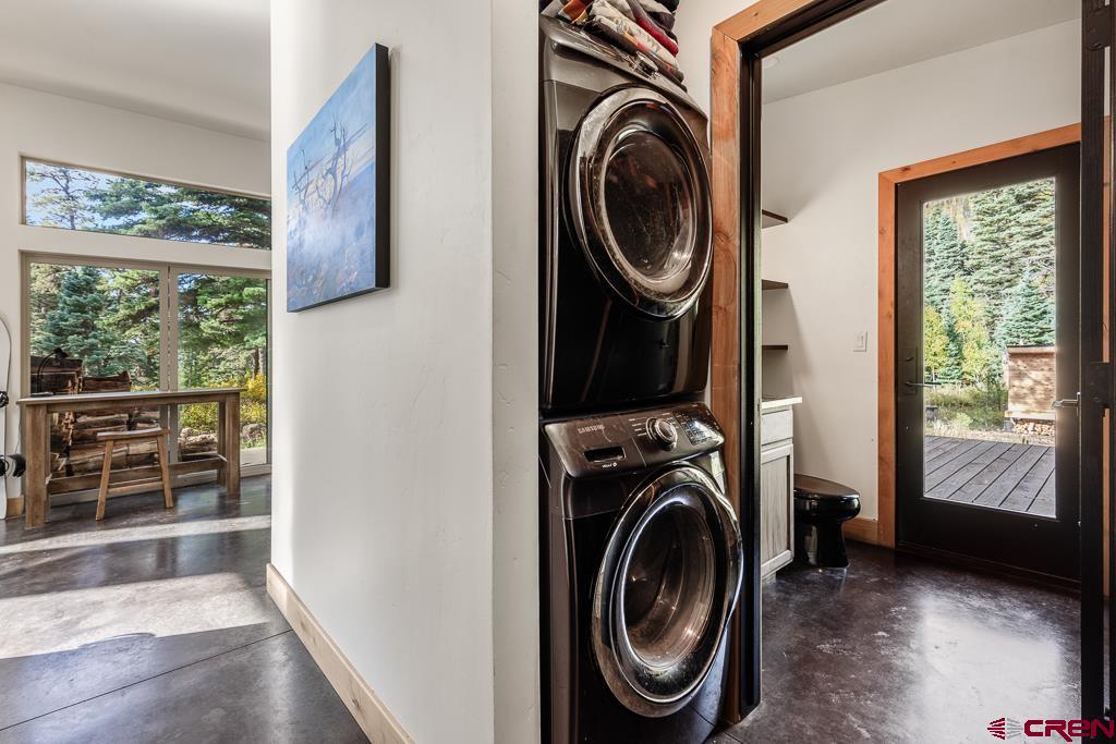 448 Hermosa View Drive Durango, CO 81301 - Photo 26 of 42 a view of a bedroom with washer and dryer