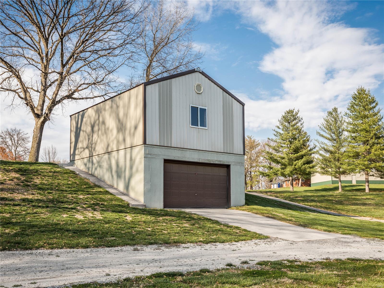 8530 Steele Lane Troy, IL 62294 - Photo 12 of 49