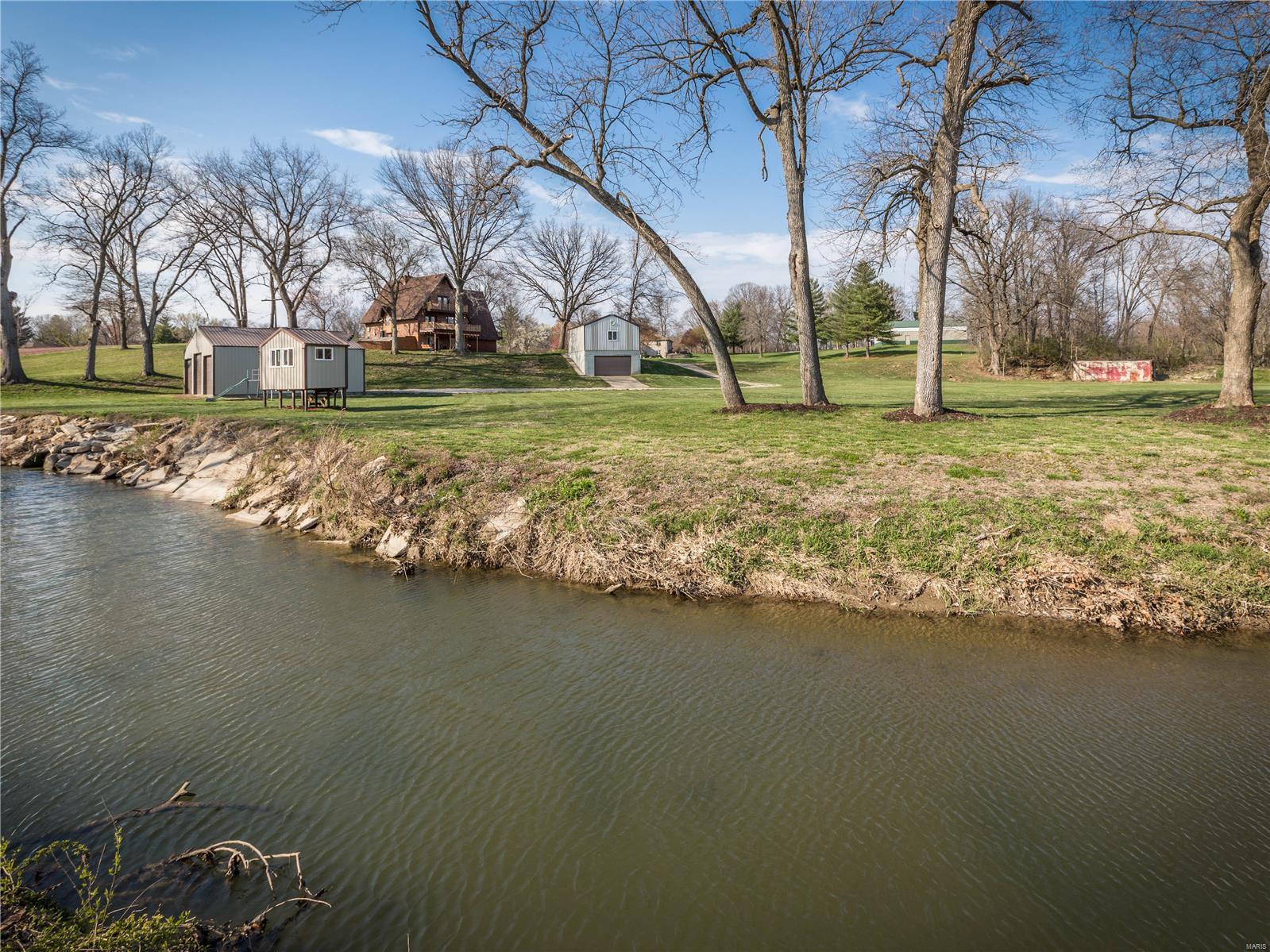 8530 Steele Lane Troy, IL 62294 - Photo 18 of 49