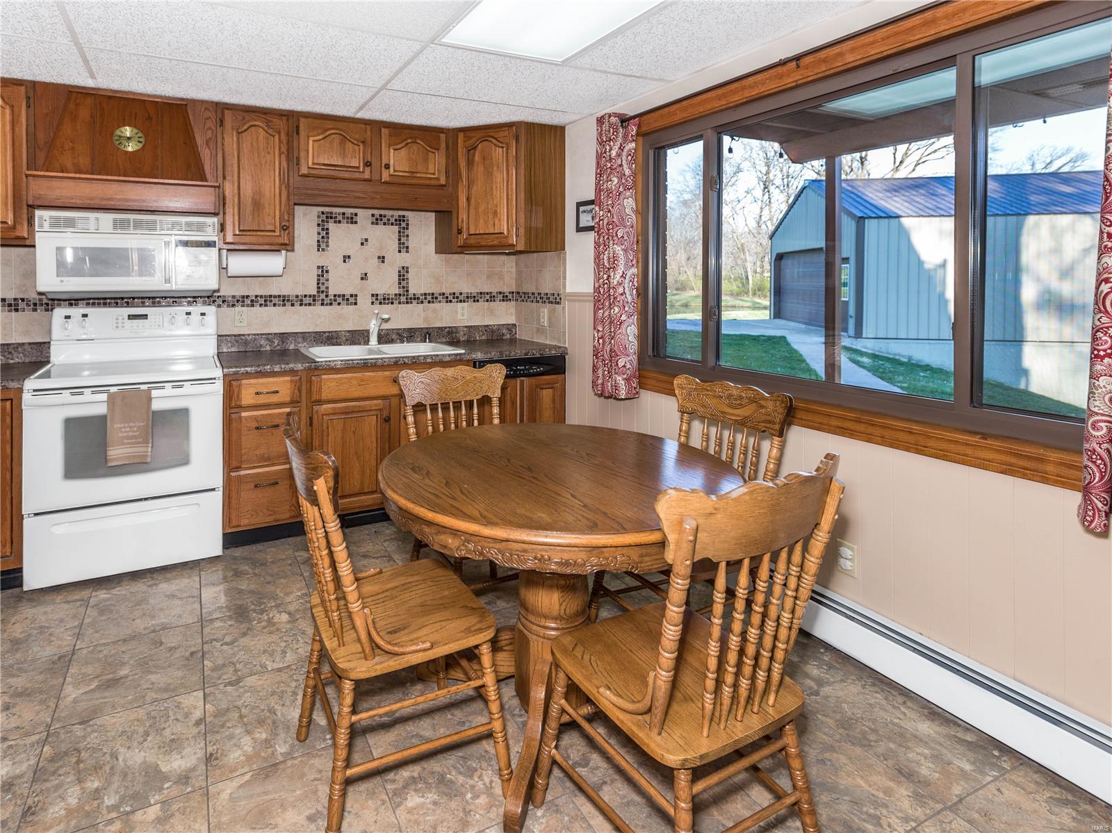 8530 Steele Lane Troy, IL 62294 - Photo 43 of 49