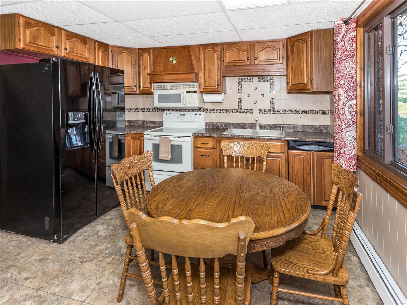 8530 Steele Lane Troy, IL 62294 - Photo 44 of 49