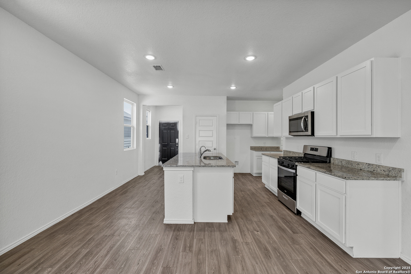 5719 Hematite Rim San Antonio, TX 78222 - Photo 7 of 33