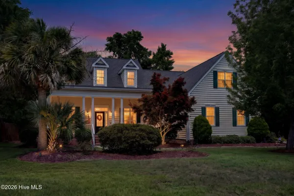 $569,900 | 109 Currant Lane, Hampstead, NC 28443