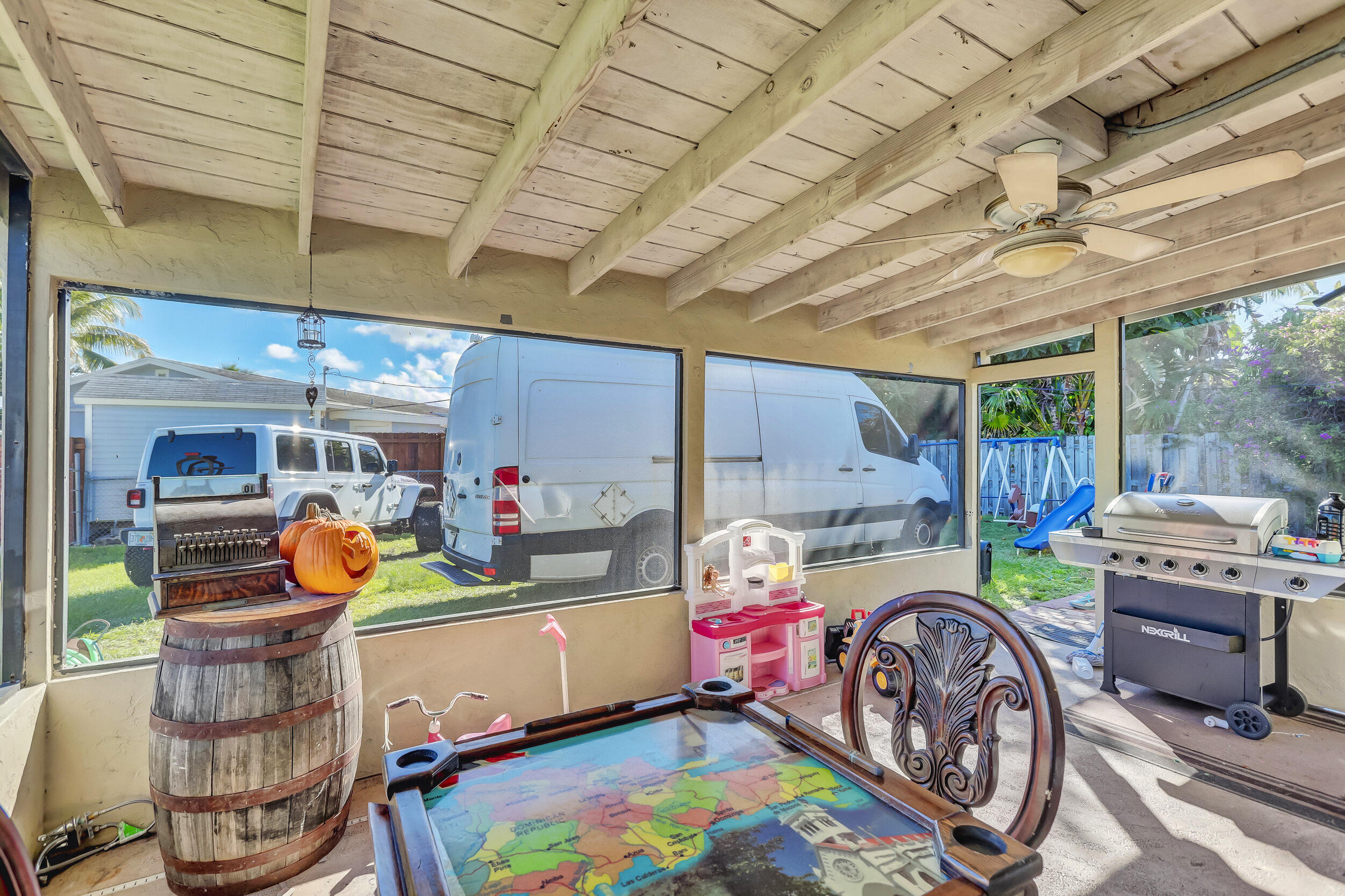 3294 Capri Road Palm Beach Gardens, FL 33410 - Photo 38 of 45 40_40_320a2098