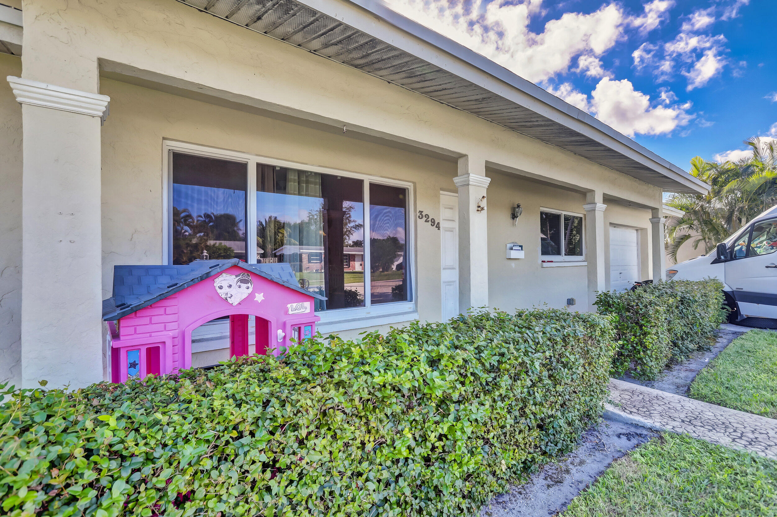 3294 Capri Road Palm Beach Gardens, FL 33410 - Photo 4 of 45 06_06_320a2008