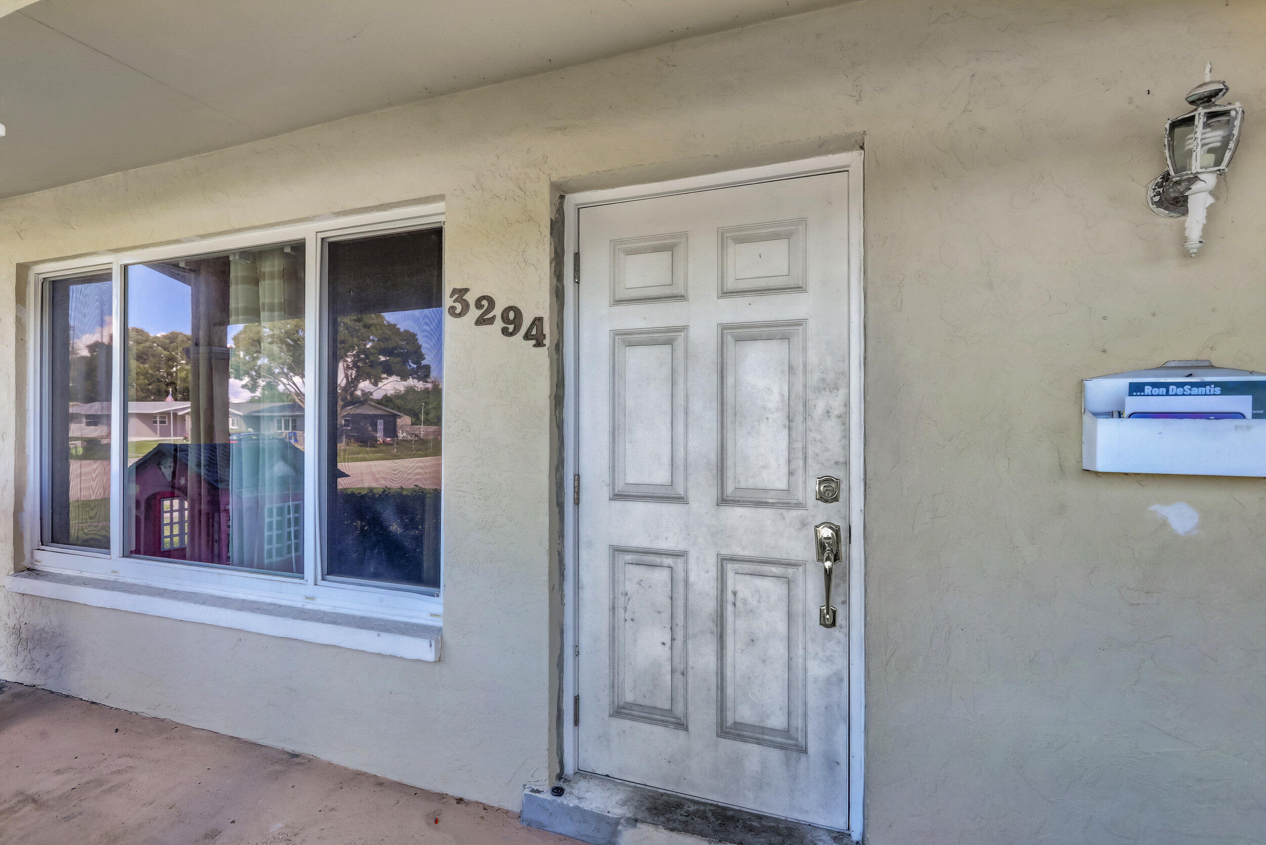 3294 Capri Road Palm Beach Gardens, FL 33410 - Photo 5 of 45 07_07_320a1998