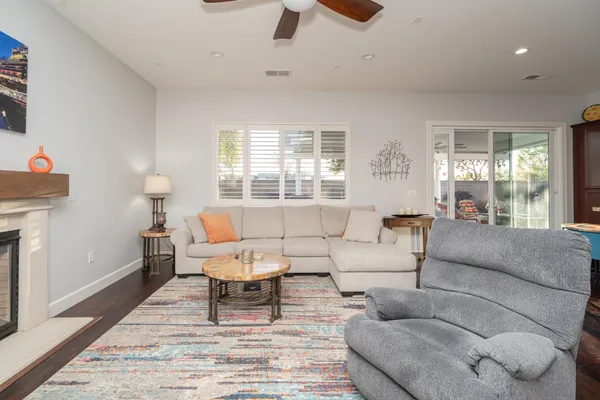 $925,000 | 425 Rockcliff Court, Roseville, CA 95747