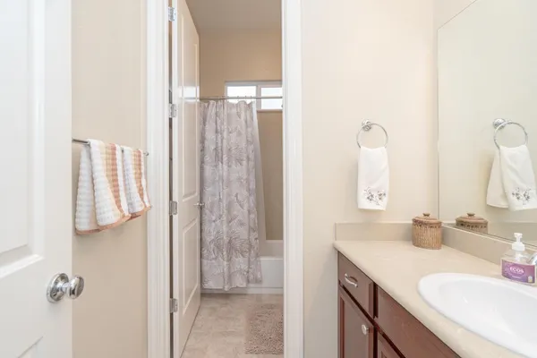 $925,000 | 425 Rockcliff Court, Roseville, CA 95747
