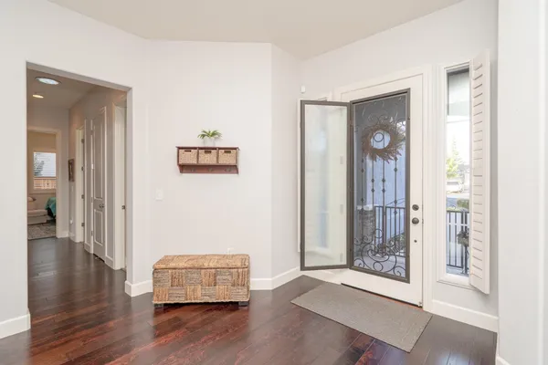 $925,000 | 425 Rockcliff Court, Roseville, CA 95747