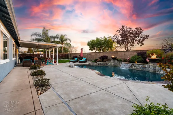 $925,000 | 425 Rockcliff Court, Roseville, CA 95747