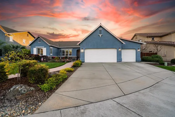 $925,000 | 425 Rockcliff Court, Roseville, CA 95747