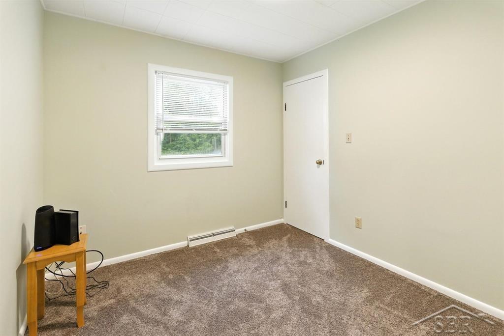2910 East Baker Road Midland, MI 48642 - Photo 19 of 34