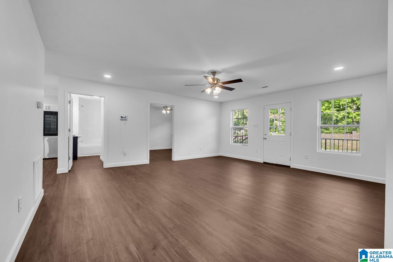 306 Empire Road Sumiton, AL 35148 - Photo 13 of 28