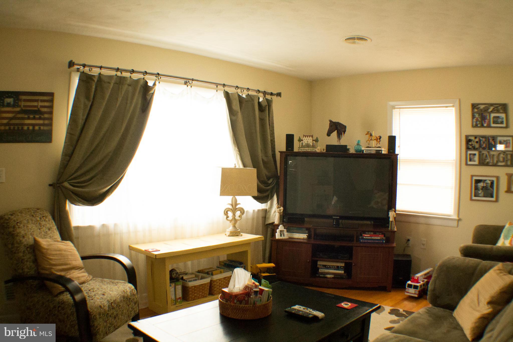 3109 Papermill Road Winchester, VA 22601 - Photo 14 of 28 Living Room