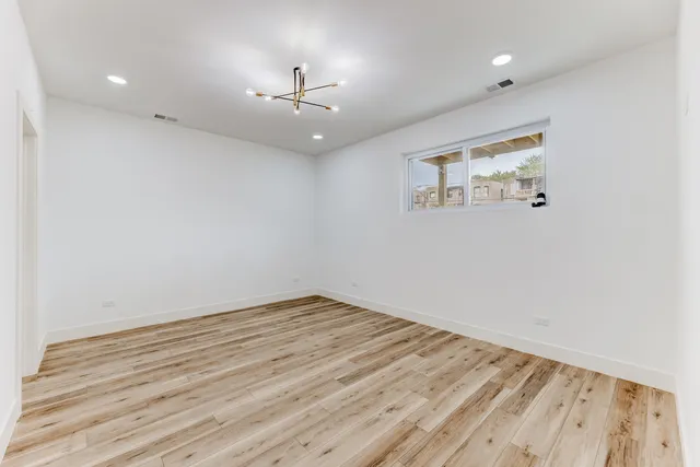 $2,800 | 5921 South Calumet Avenue, Unit 2, Chicago, IL 60637